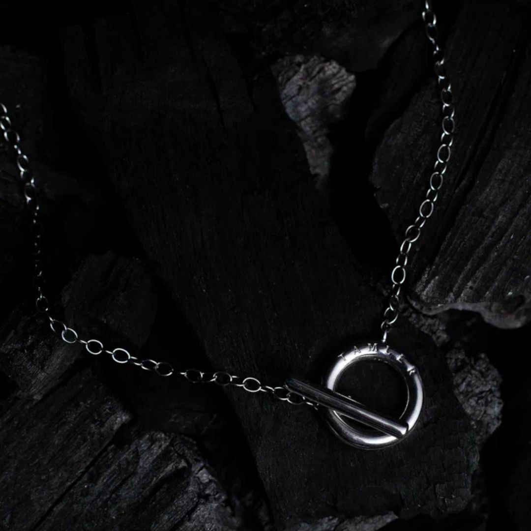 Колье с замком-тогглом