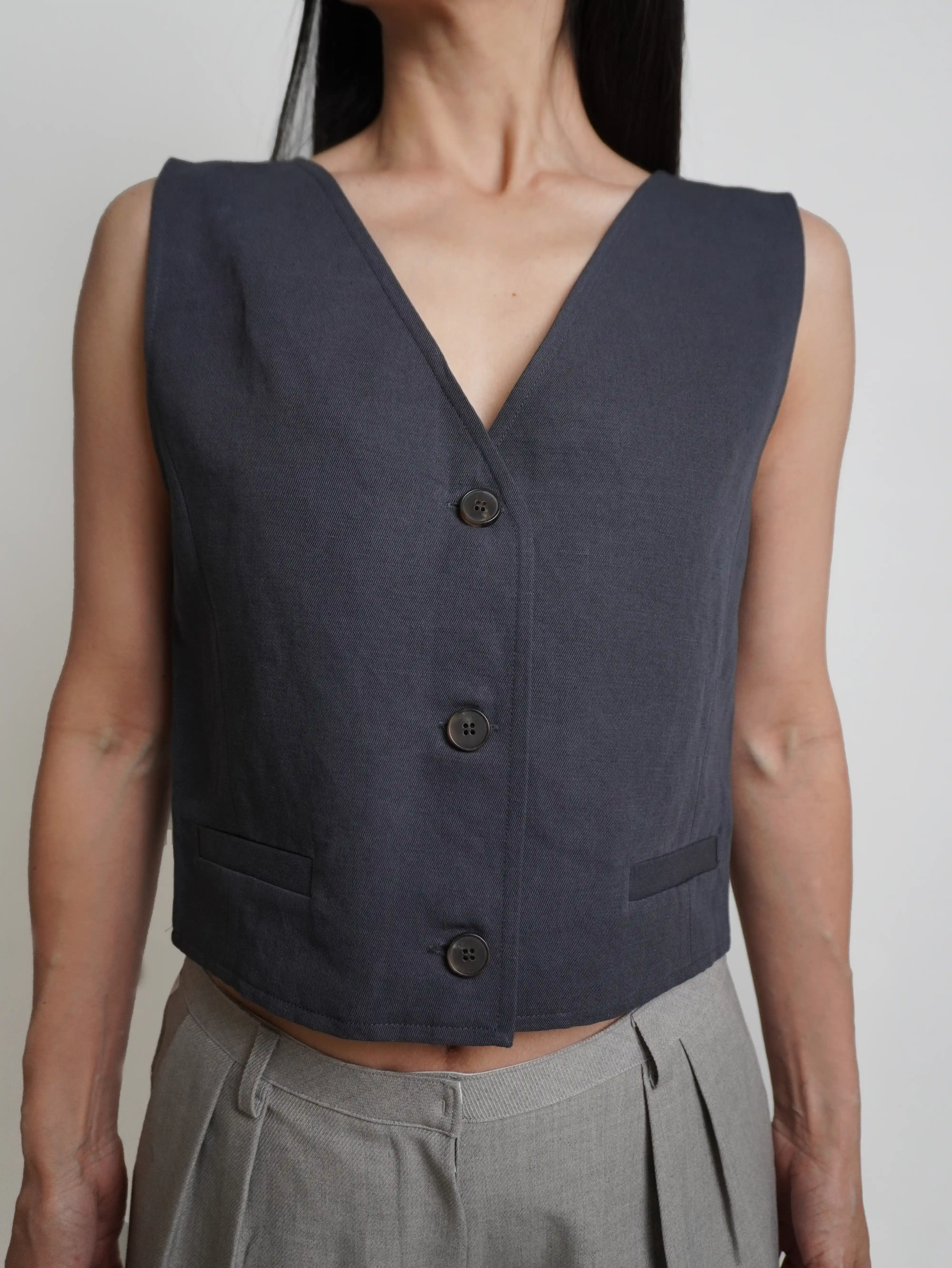 Графитовый жилет