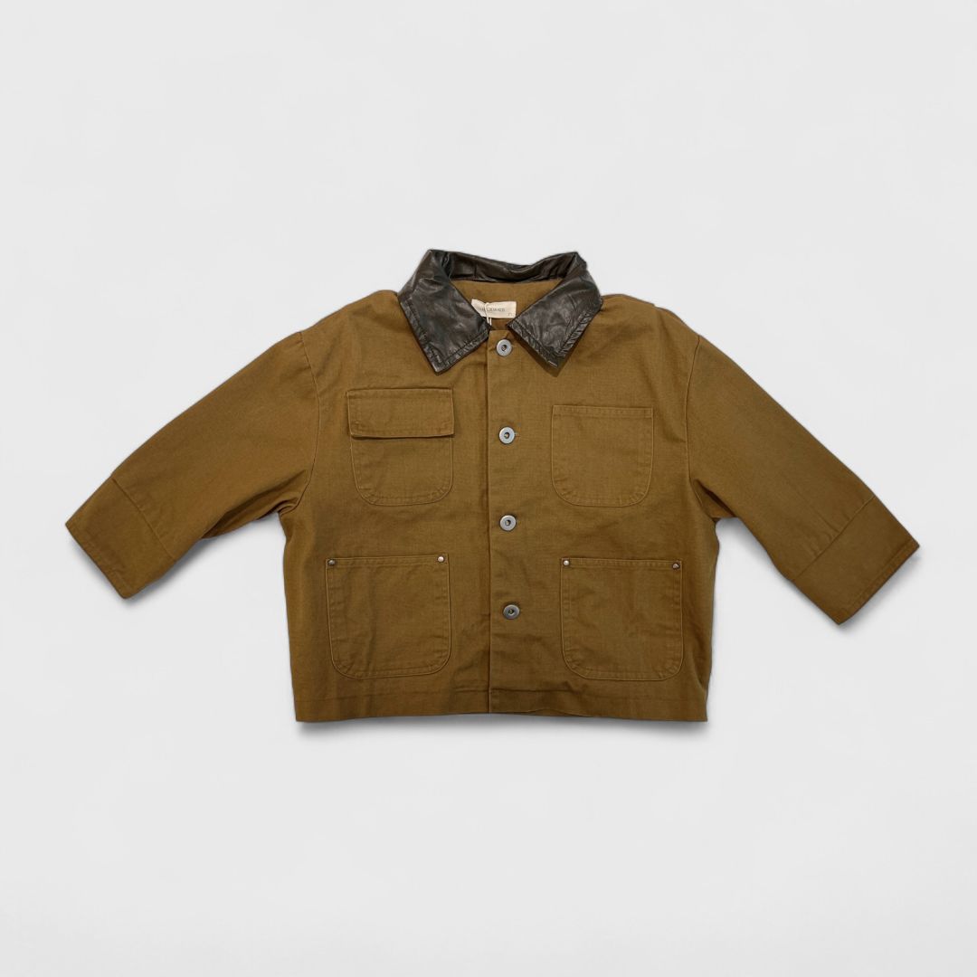 Песочная куртка с воротником