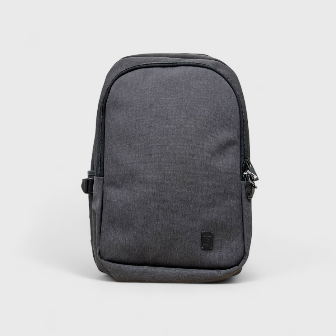 Серый рюкзак