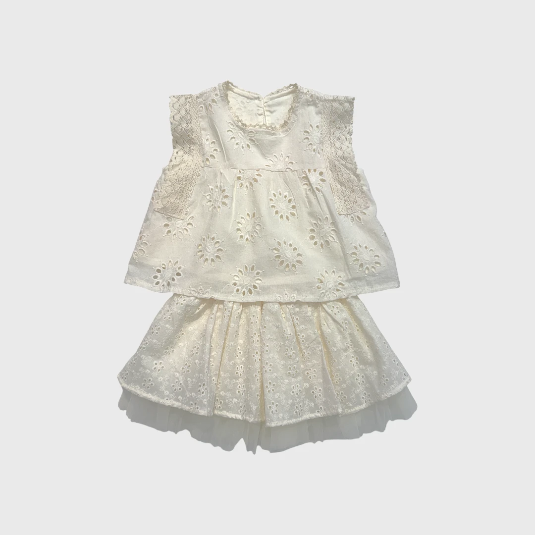 Бежевая двойка