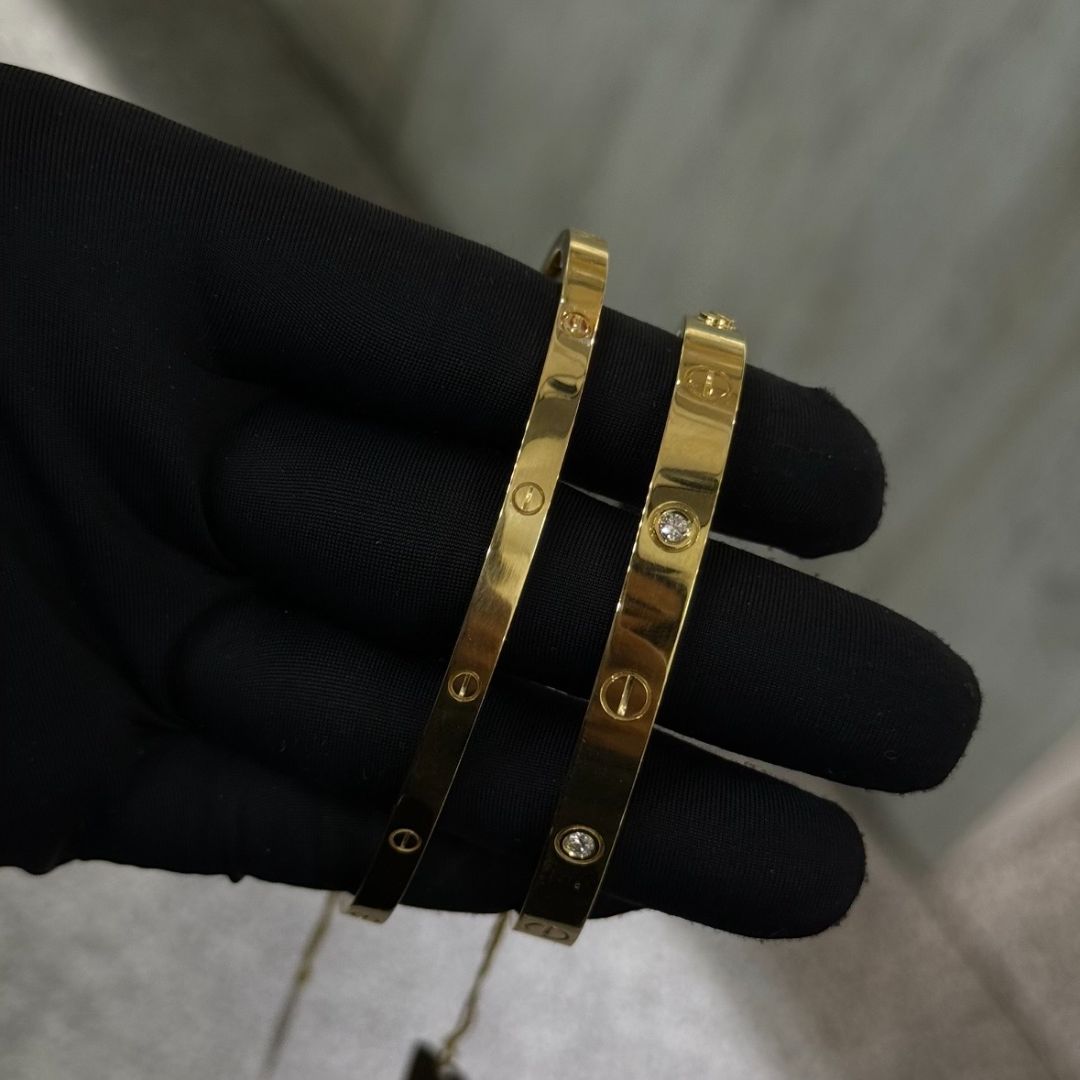 Золотые браслеты с бриллиантами