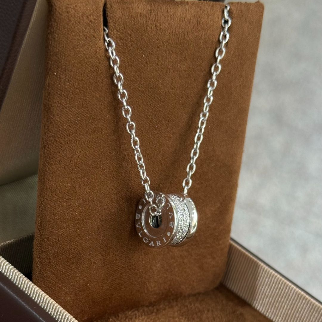 Золотое колье Bulgari с бриллиантами