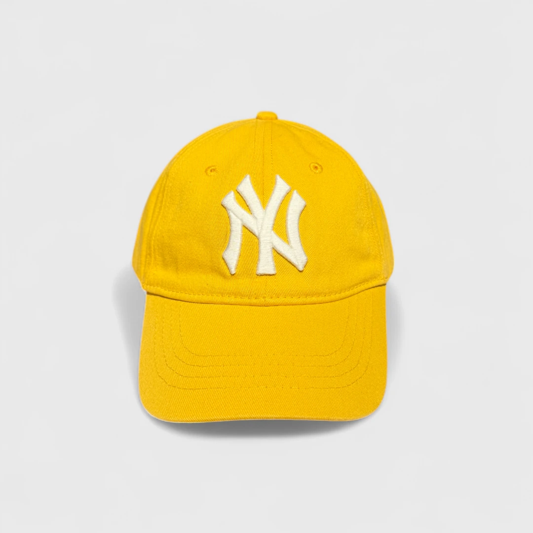 Желтая кепка NY