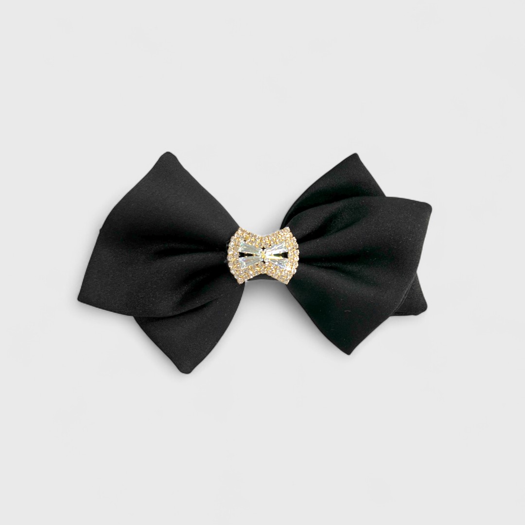 Черная заколка с бантом