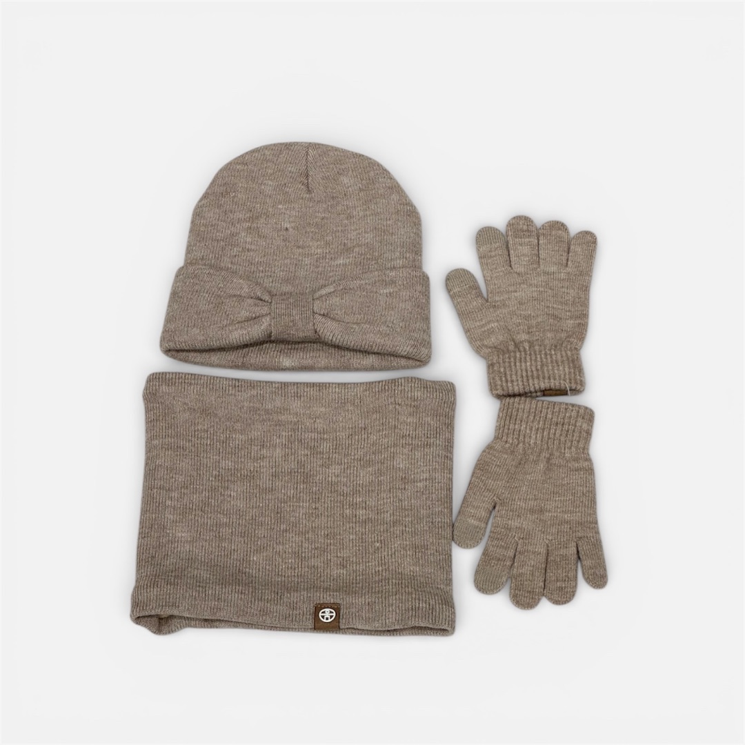 Светло-коричневый комплект ясень