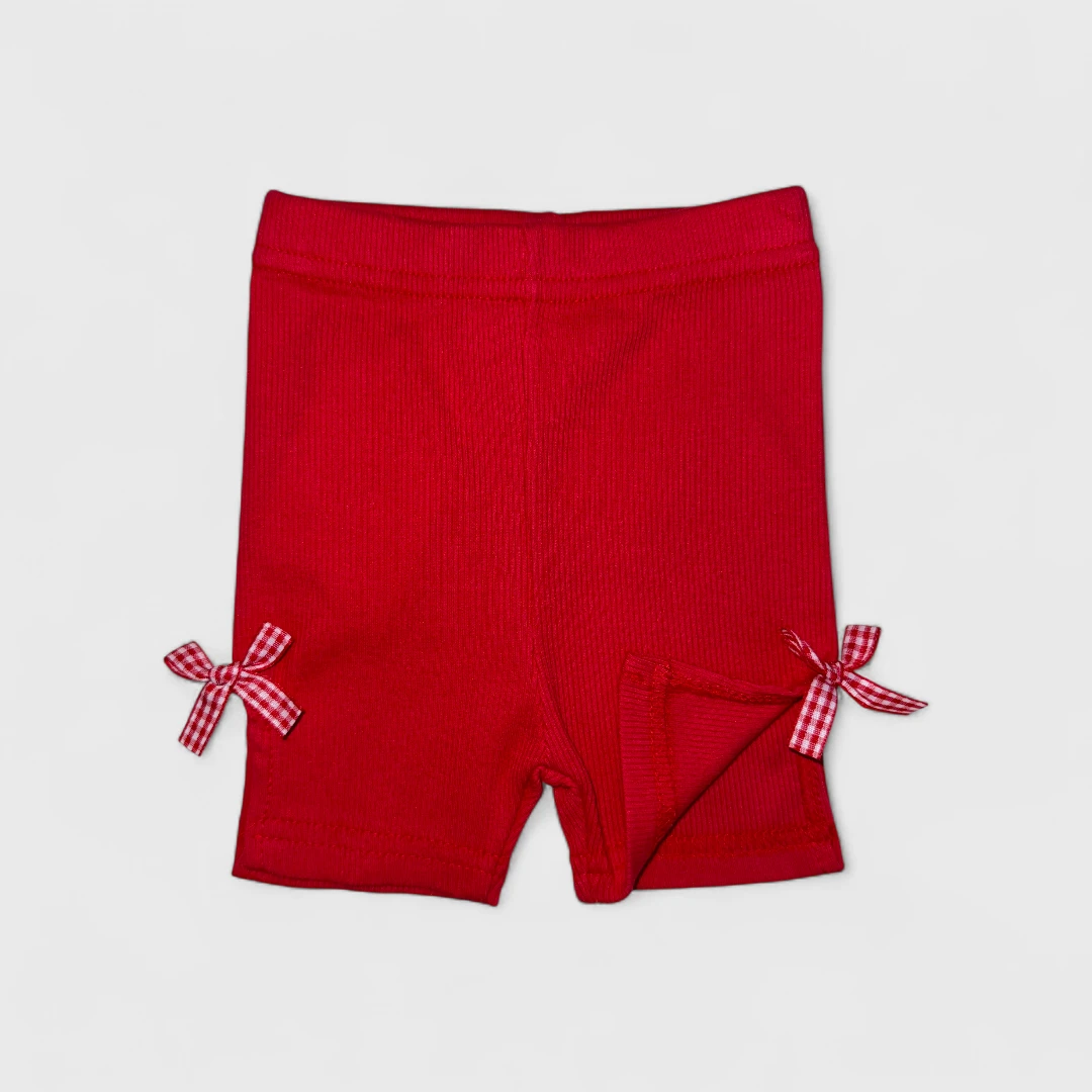 Красные шорты с бантиками