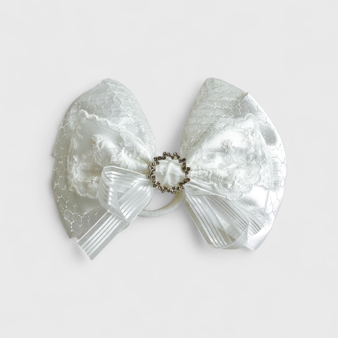 Белый аксессуар для волос с бантом