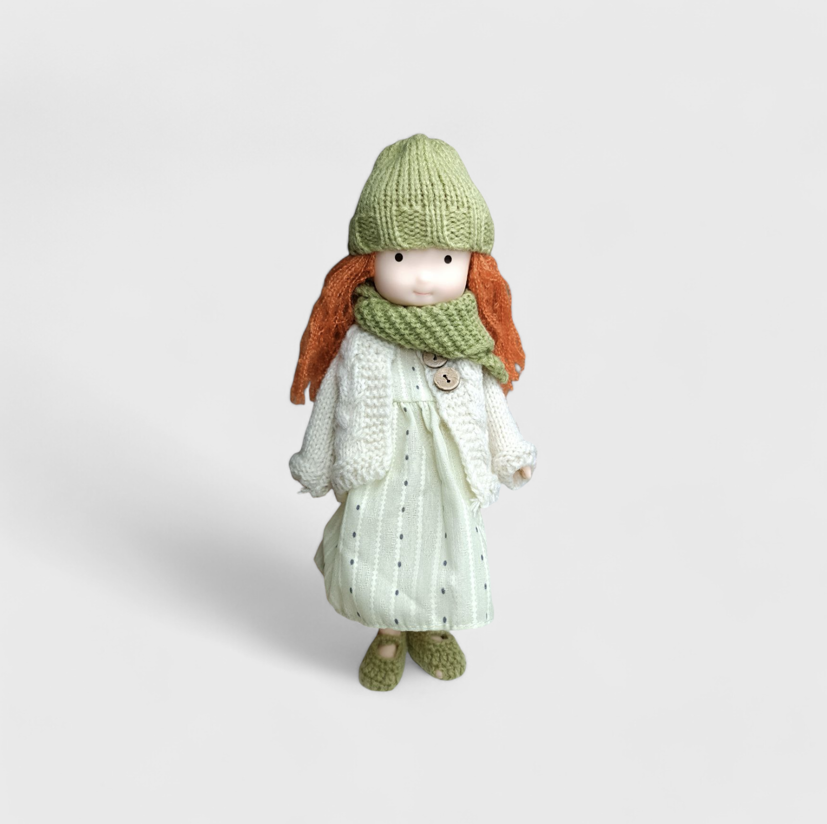 Kукла в зеленом платье