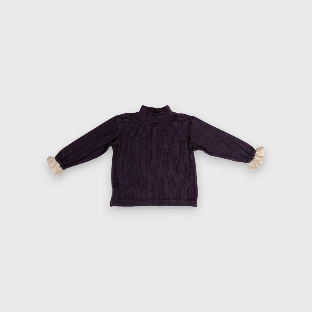 Фиолетовая кофточка с рукавами
