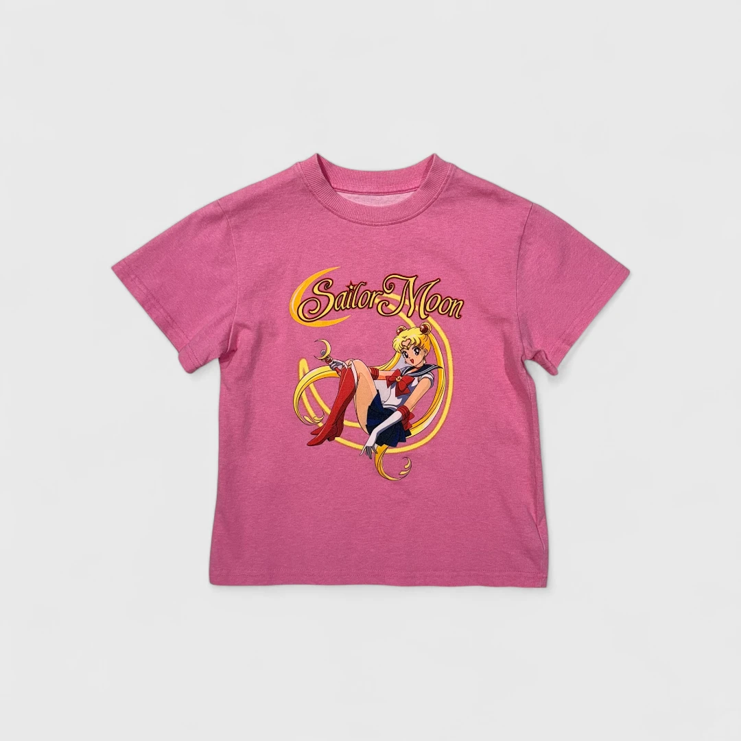 Розовая футболка с Sailor Moon