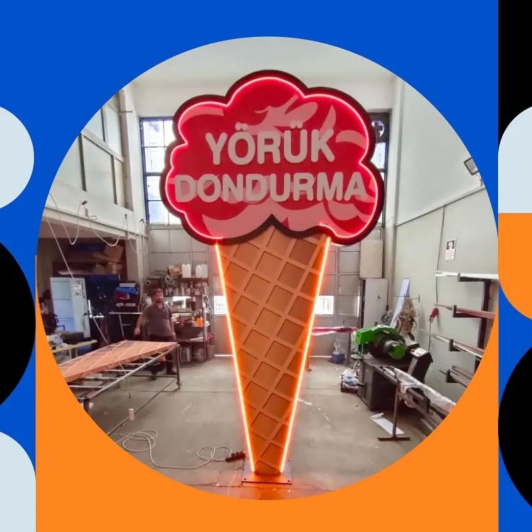 Dondurma şeklinde Totem tabela