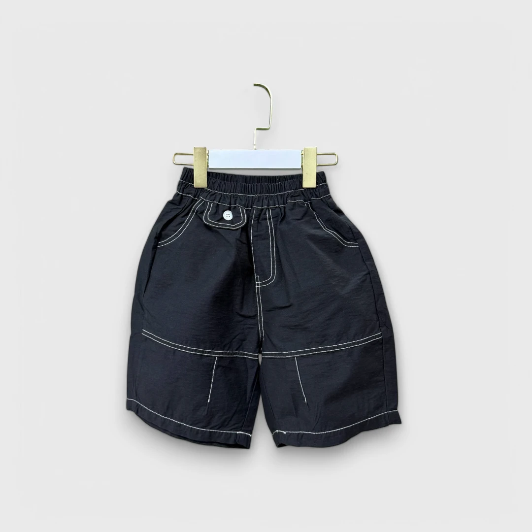 Синие шорты