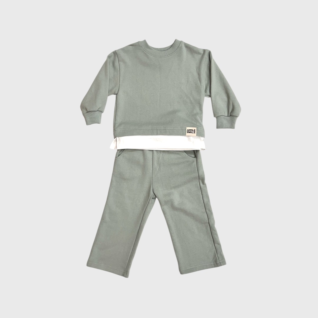 Костюм цвета мяты