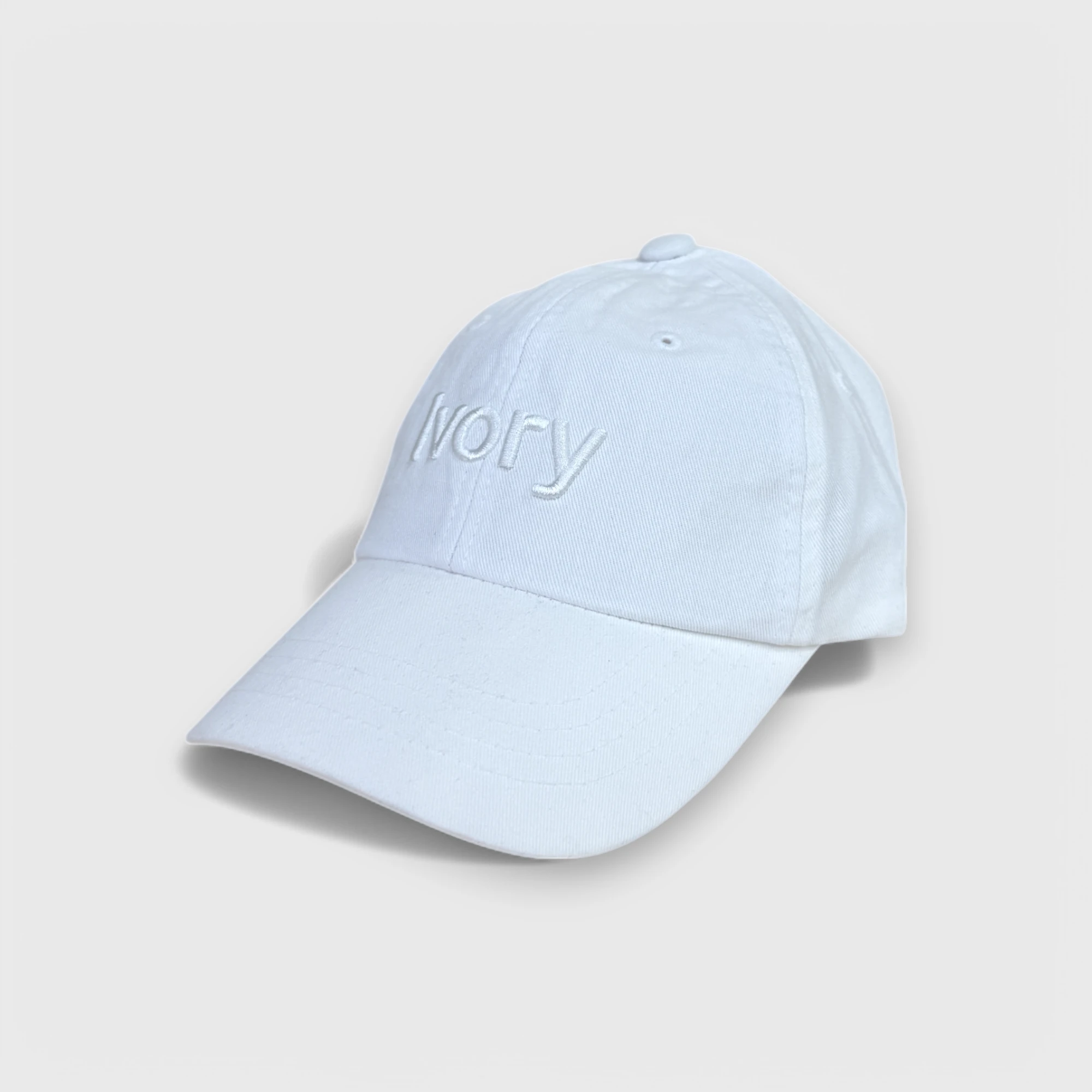 Белая кепка Ivory