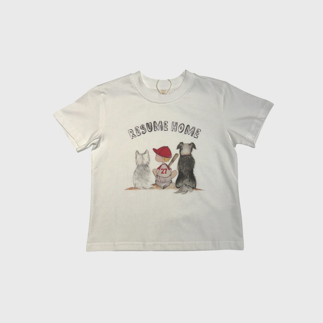 Белая футболка с принтом