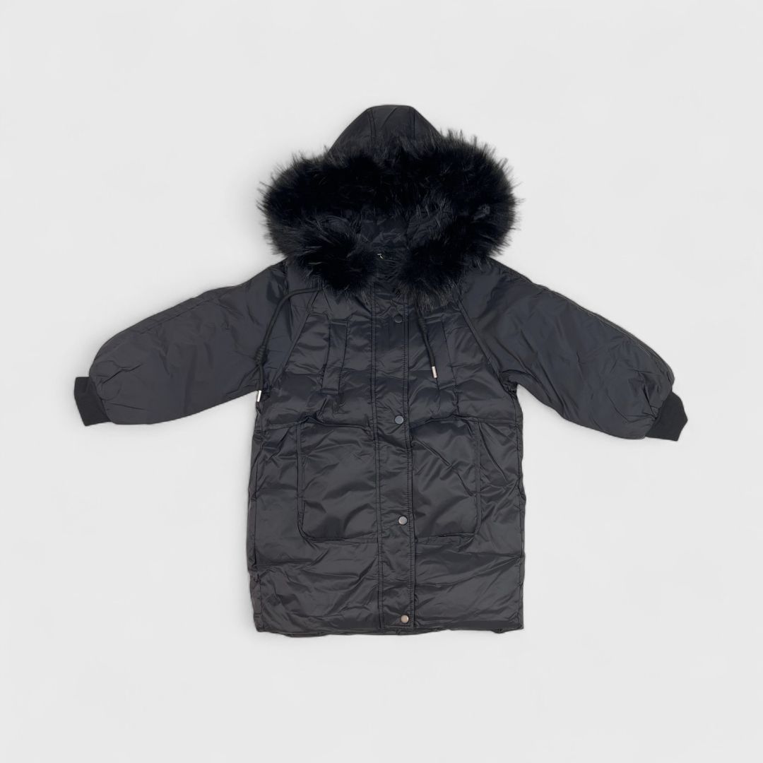 Чёрная куртка с мехом