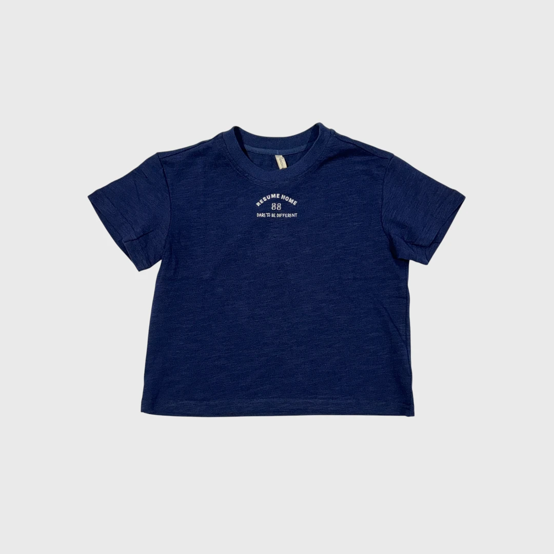 Синяя футболка