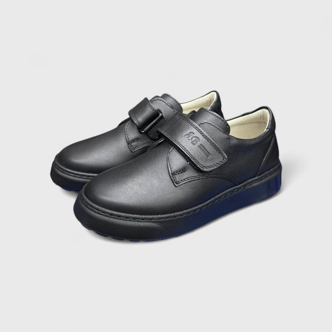 Черные кожаные туфли