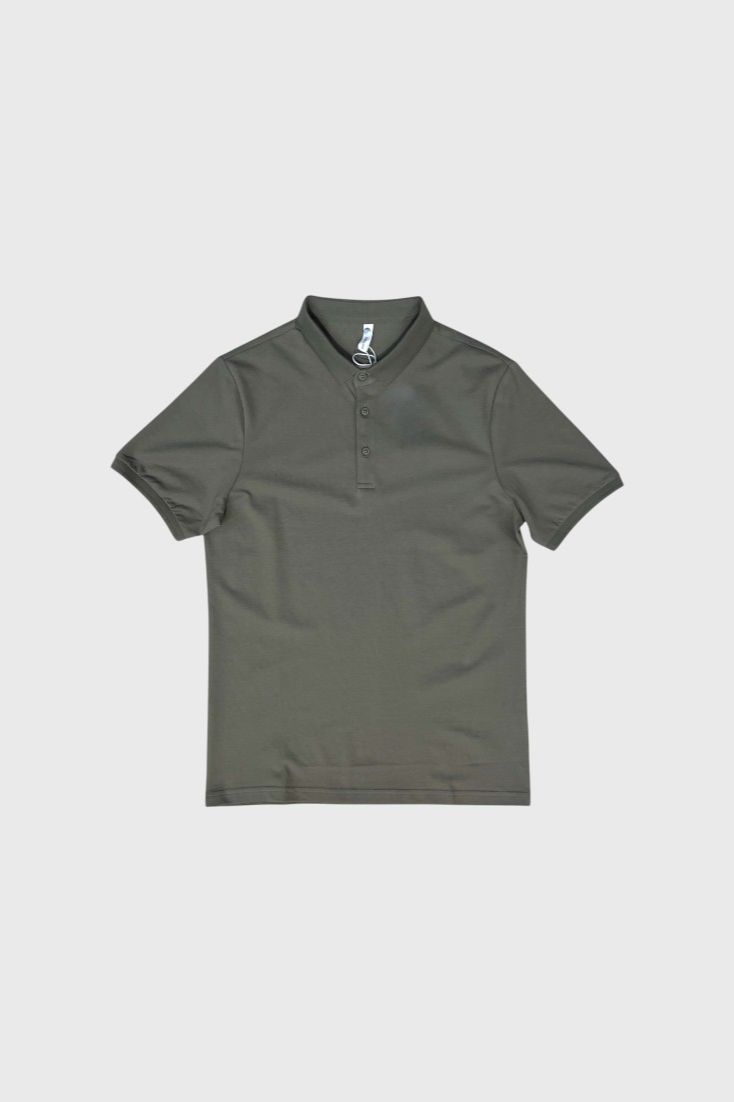 Оливковая футболка с коротким рукавом