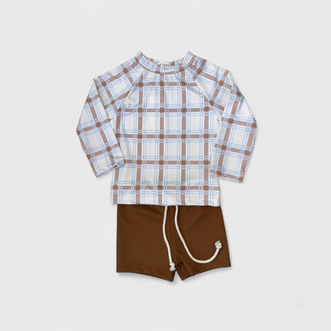 Купальный комплект рубашка с длинным рукавом и шорты 