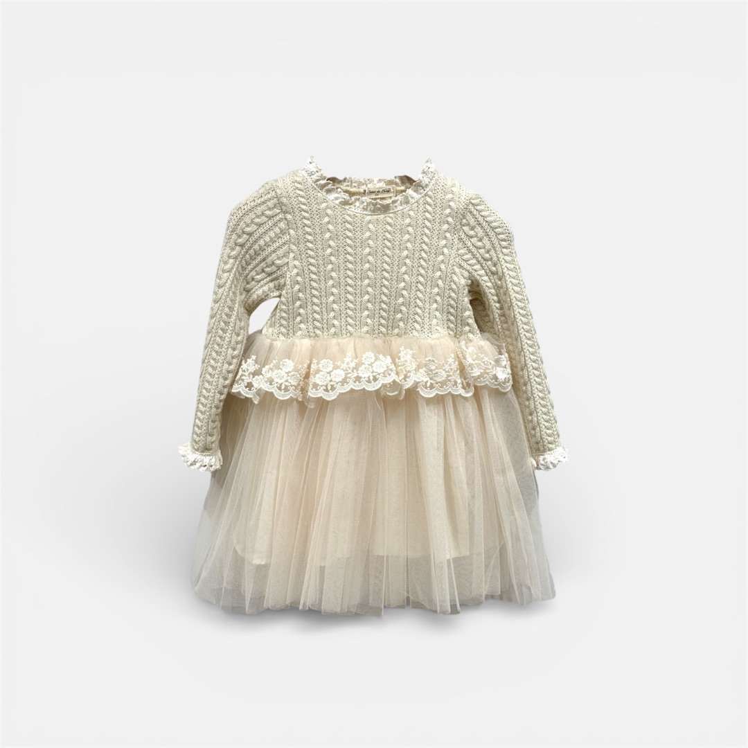 Бежевое платье с рукавами для девочки