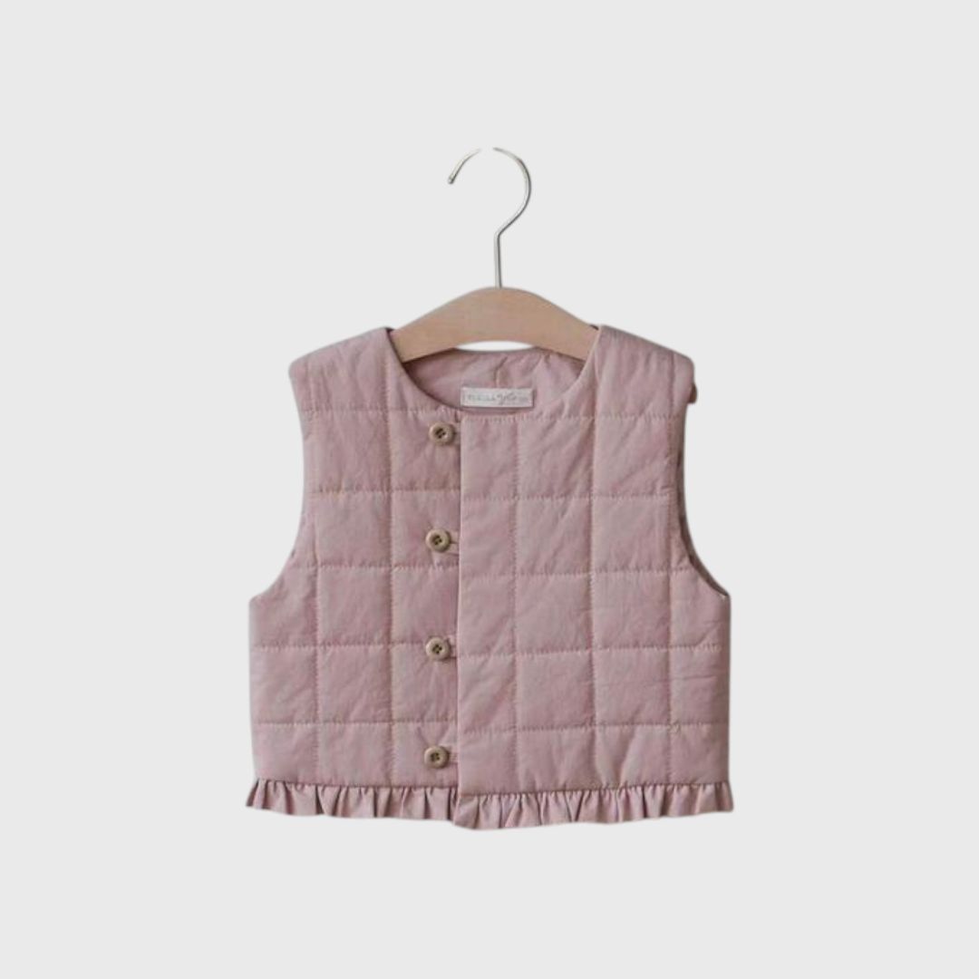 Розовый вязаный жилет