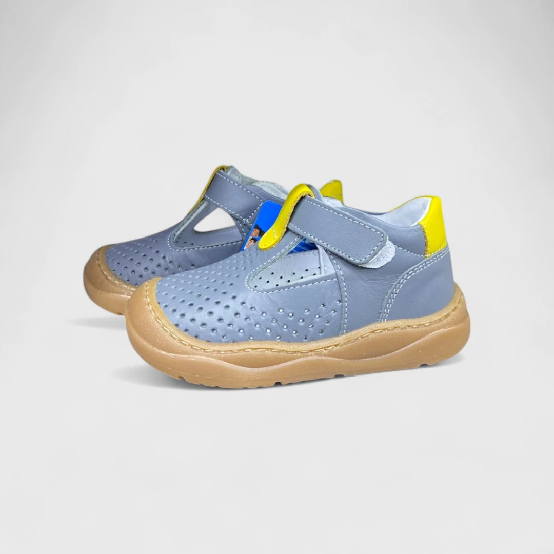 Голубые сандалики