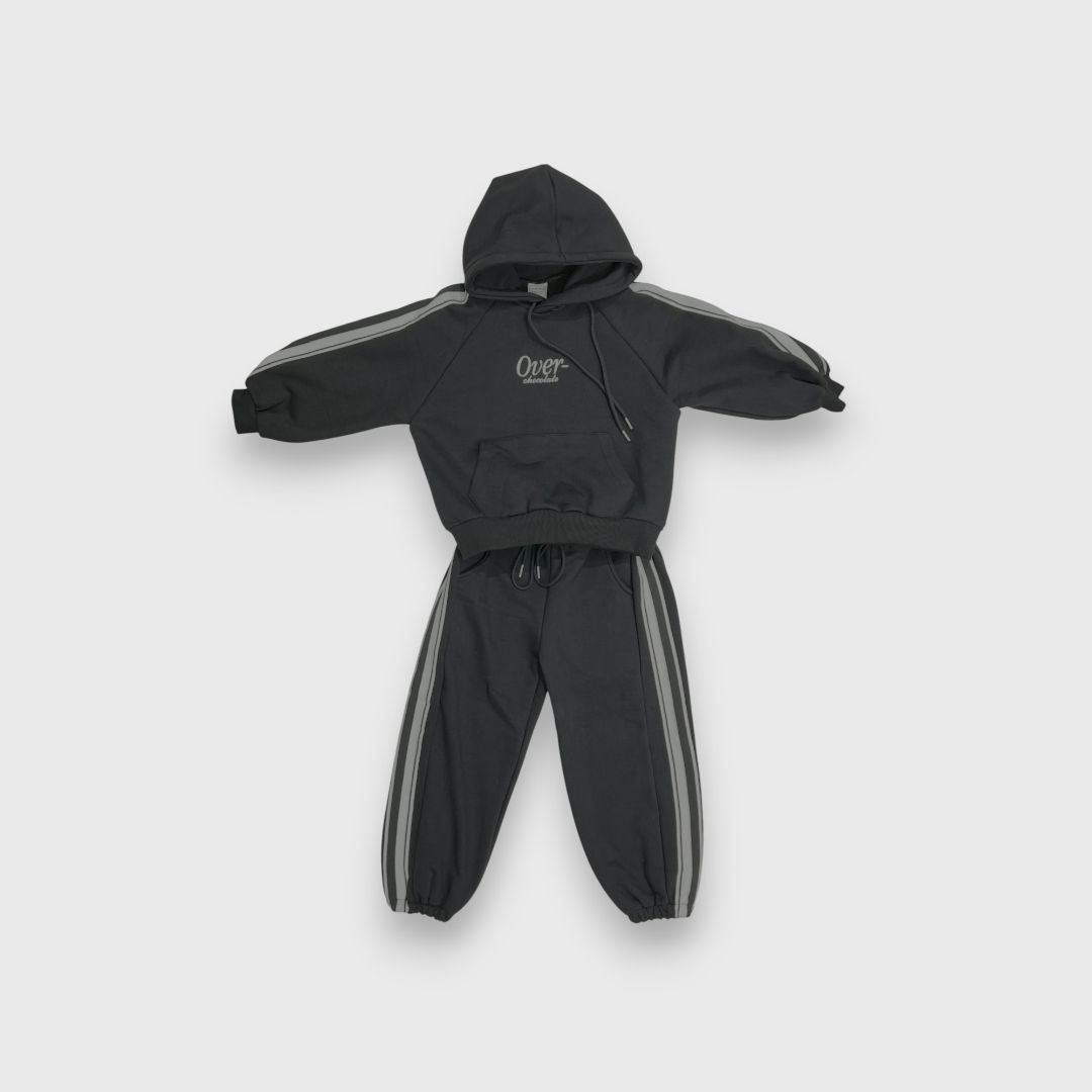 Черный спортивный костюм Over