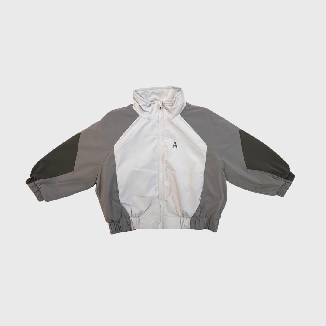 Серая куртка A