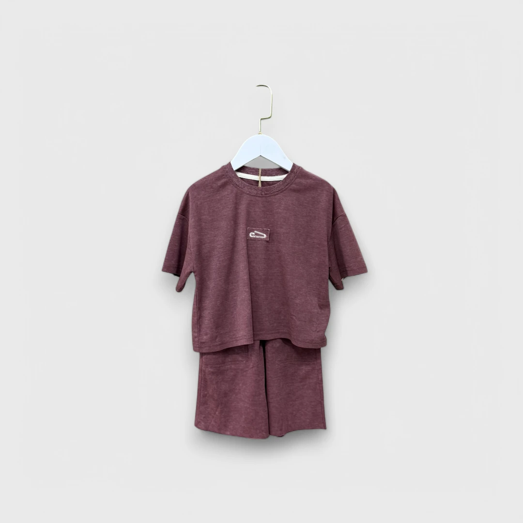 Бордовый костюм