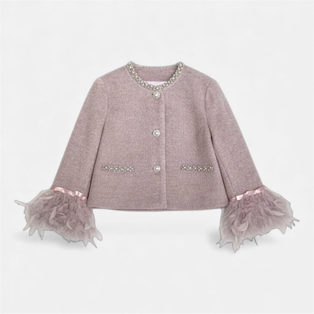 Розовый пиджак с перьями