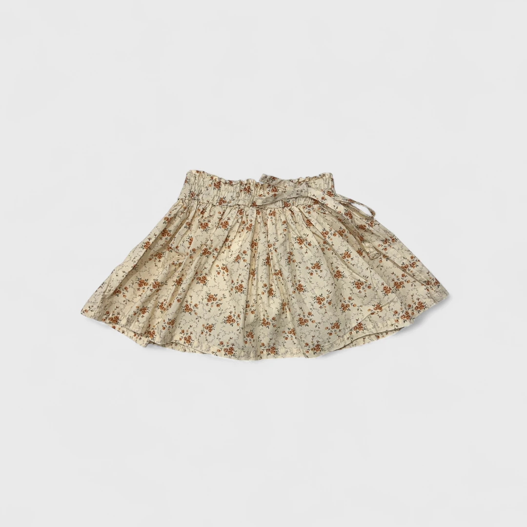 Цветочная юбка бежевого цвета