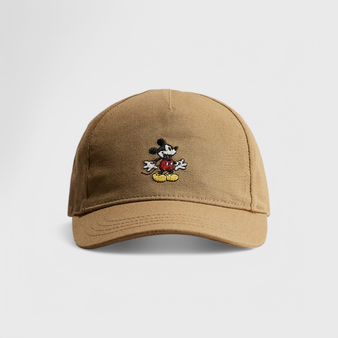 Микки Маус бежевая кепка