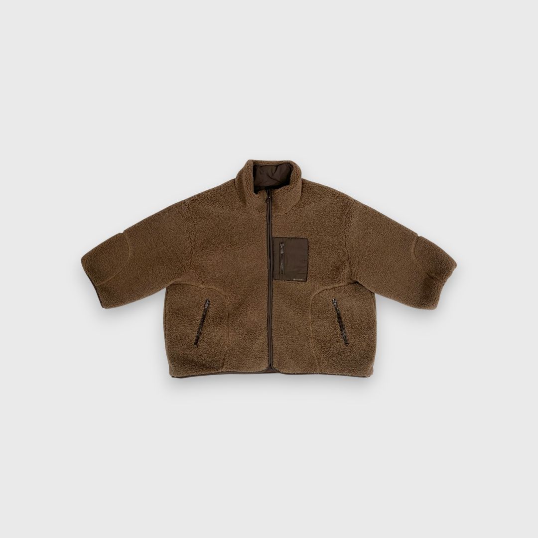 Коричневая куртка из флиса