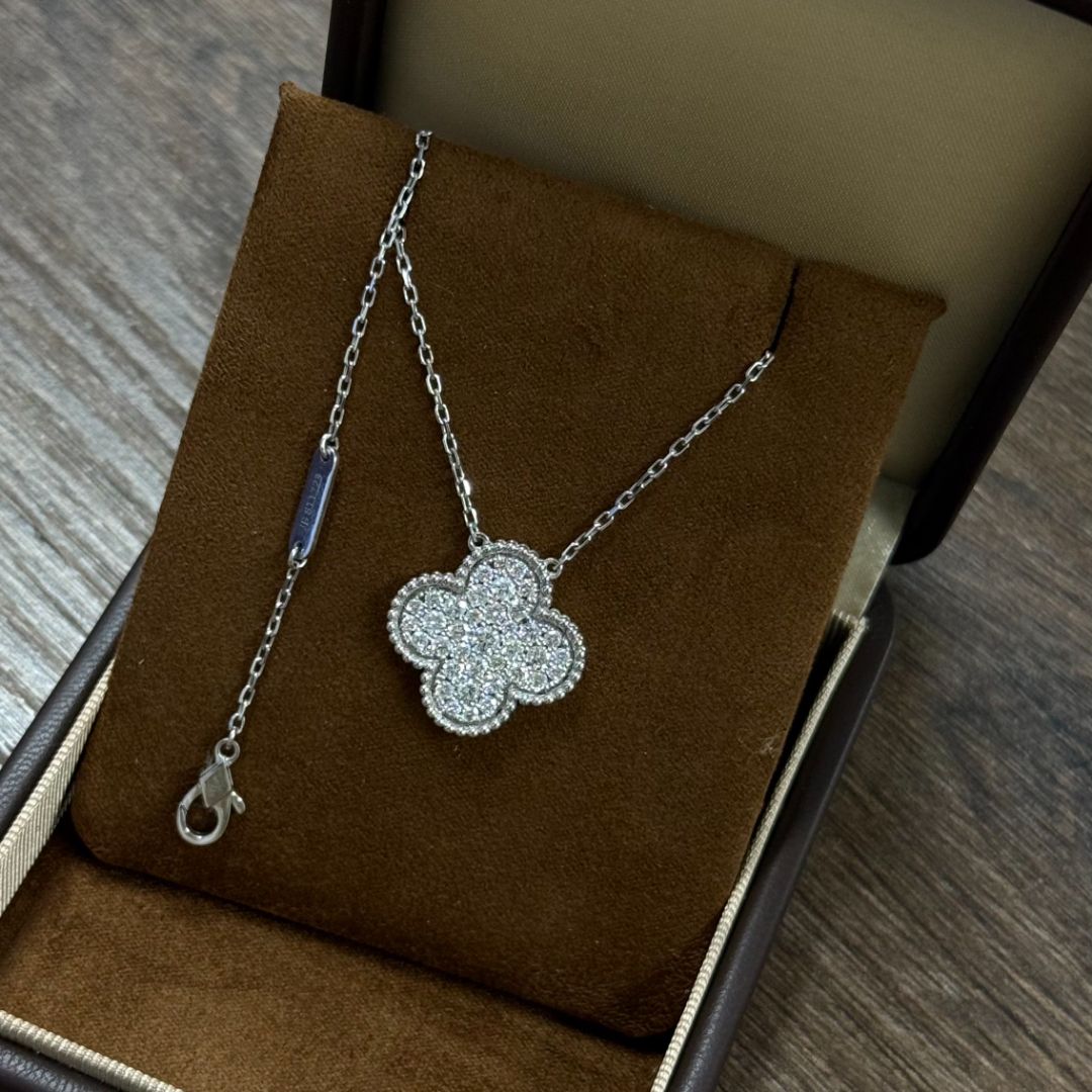 Золотое ожерелье 