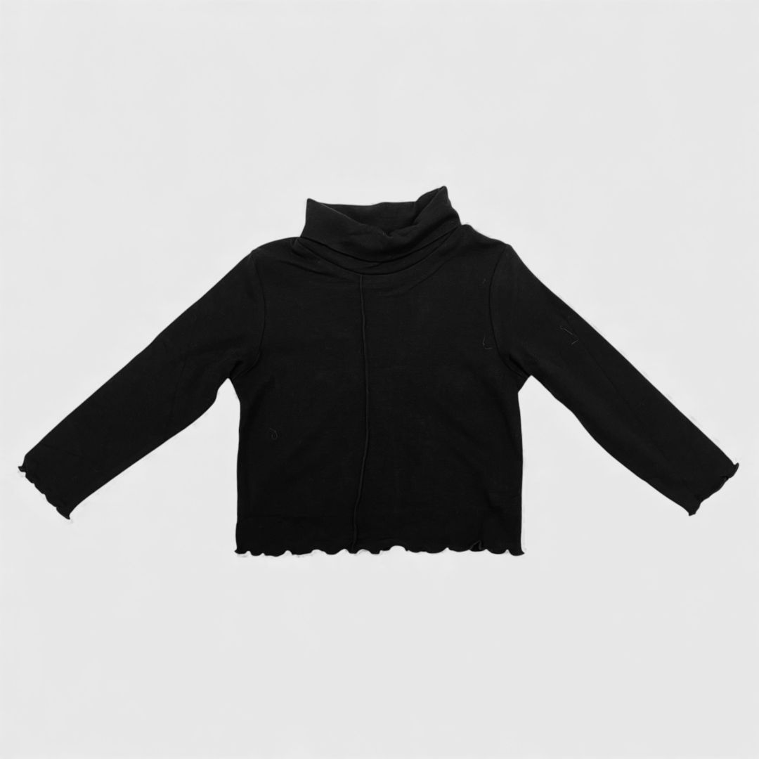 Черная водолазка