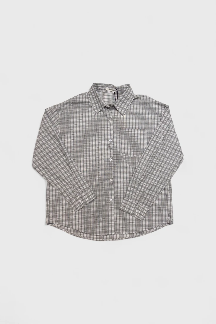 Серая рубашка в клетку