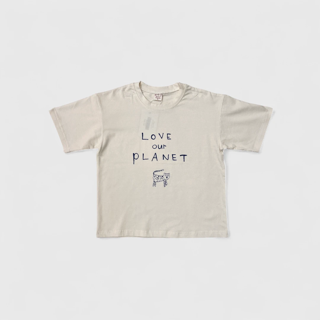 Бежевая футболка с принтом