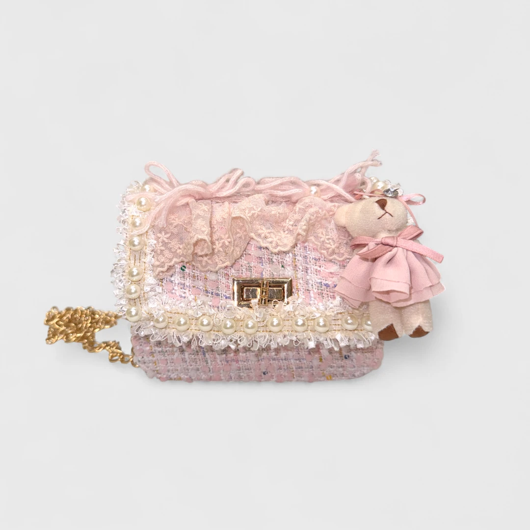 Розовая сумка с цепочкой и медвежонком