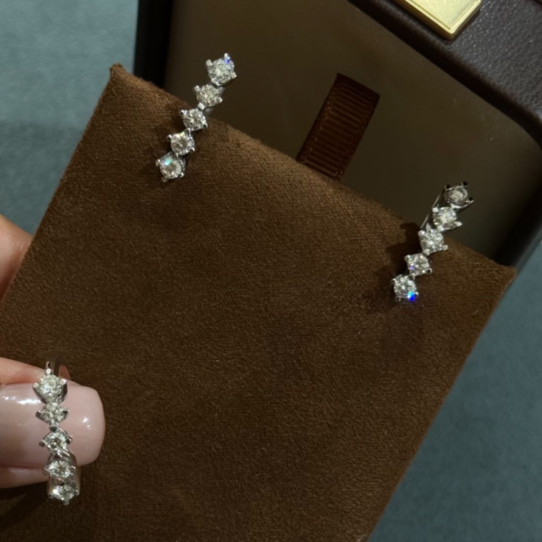 Серьги-конго с бриллиантами