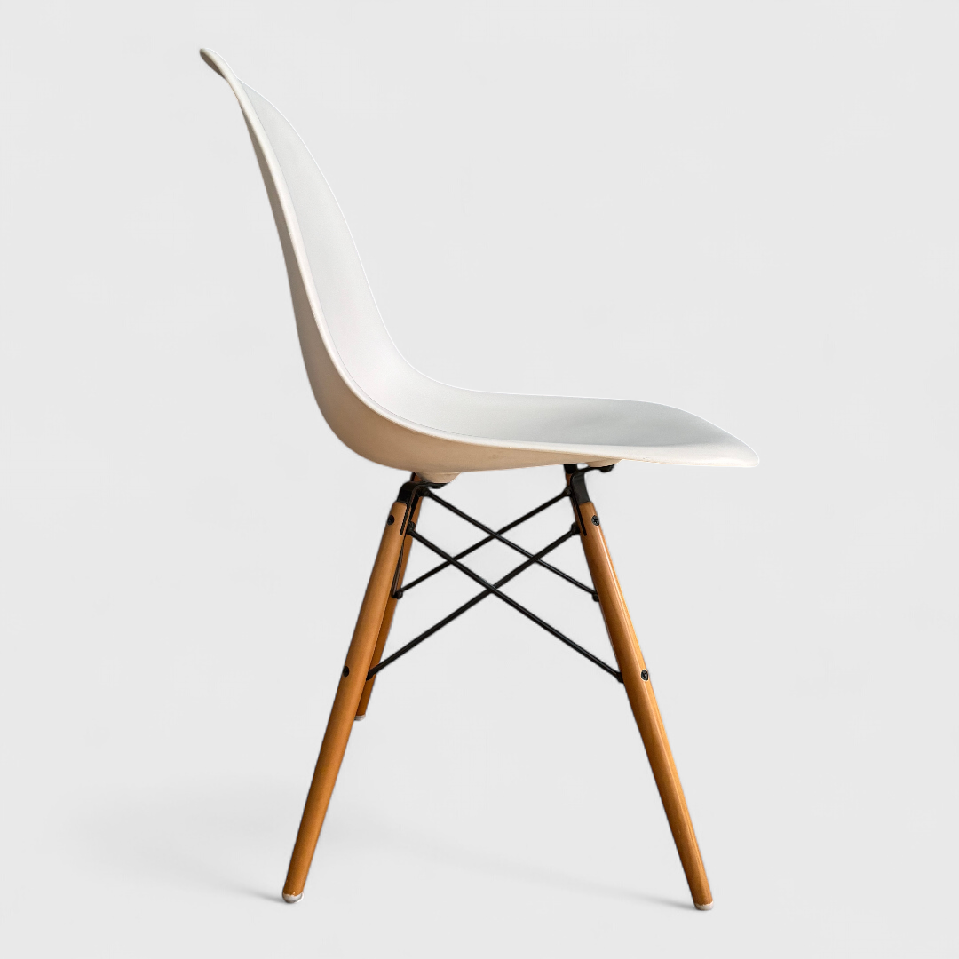 White Modern Plastic Dining Chair